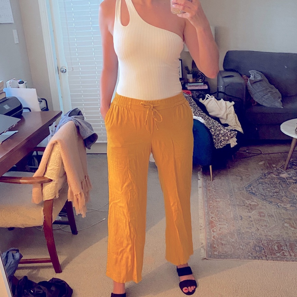 Old Navy Mustard Yellow Linen Coastal Grandmother Straight Leg Pants